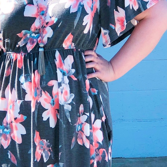 REDUCED‼️ Sweet Lovely Floral Cold-Shoulder Dress - Picture 2 of 3